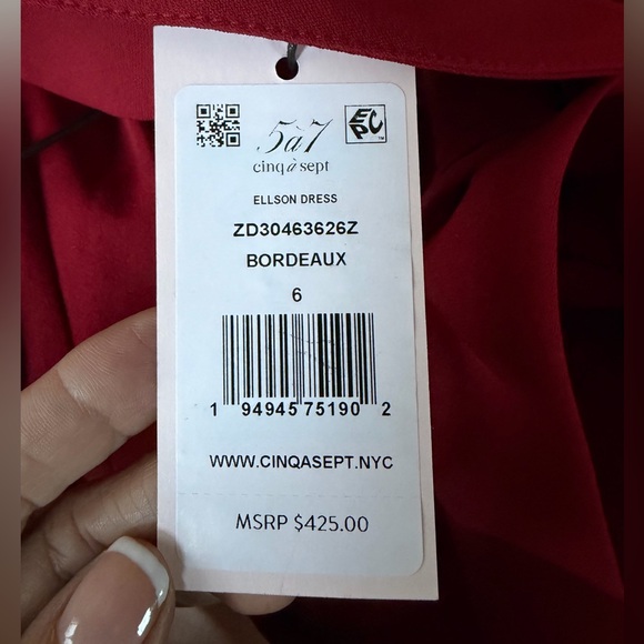 Cinq a Sept Ellson dress new size 6
Color Bordeux - Picture 6 of 6